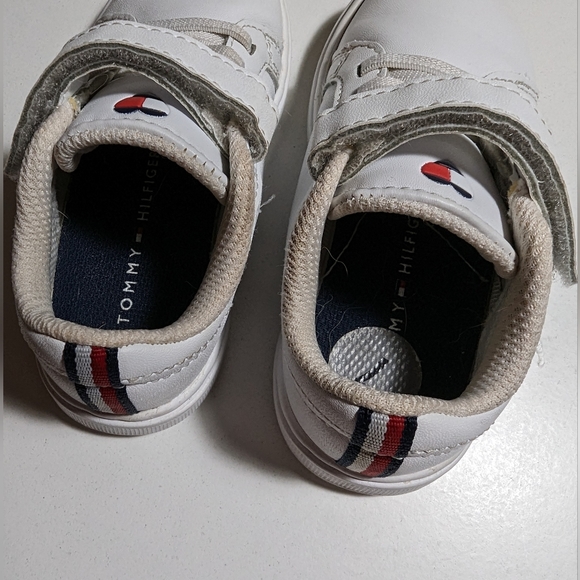 Tommy Hilfiger Girls Toddler Size 7 Shoes - Picture 5 of 7